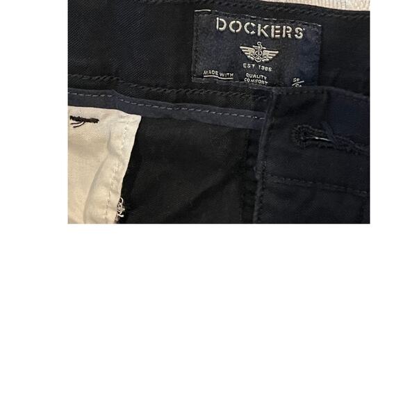 Dockers Straight Fit Black Flat Front Chinos Mens 32x30 - Picture 3 of 5